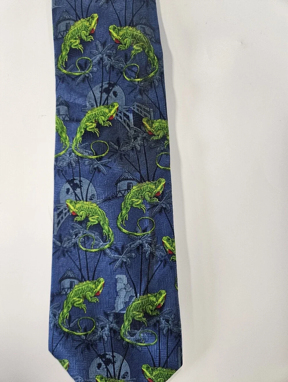 Blue Novelty Tie with Bright Green Iguana Motif Addiction